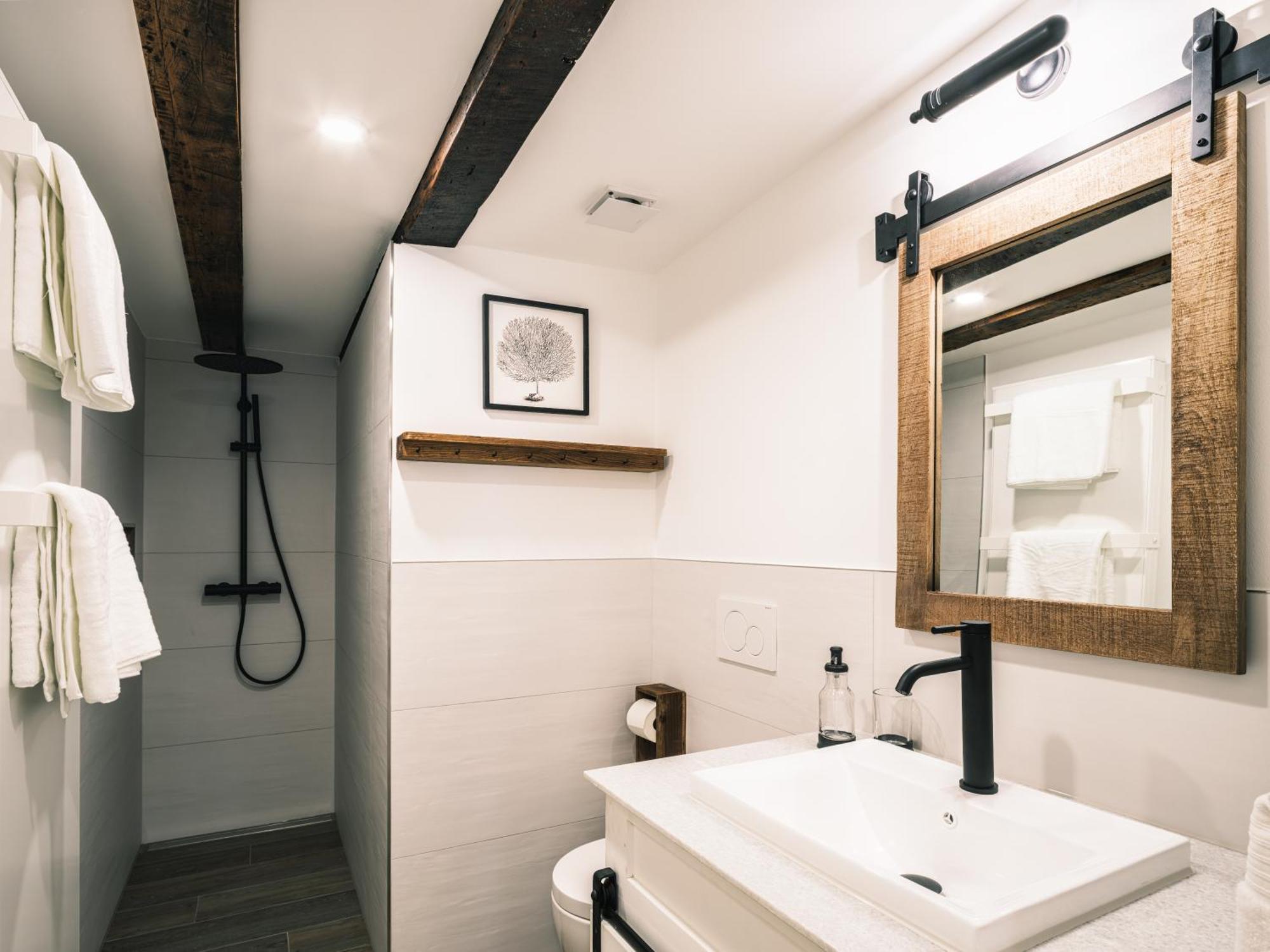 Flecker Hotel Фройденберг Екстериор снимка
