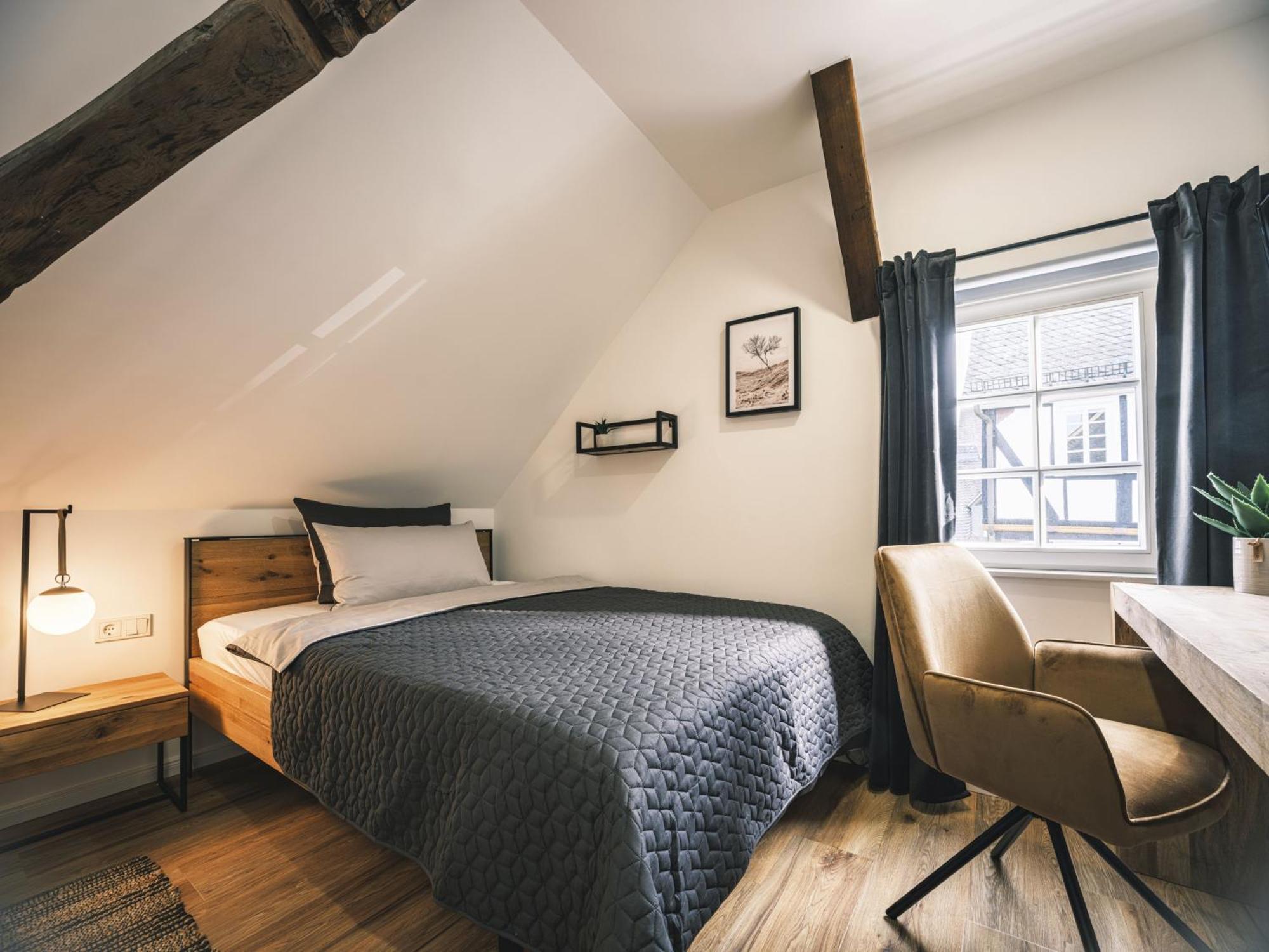 Flecker Hotel Фройденберг Екстериор снимка