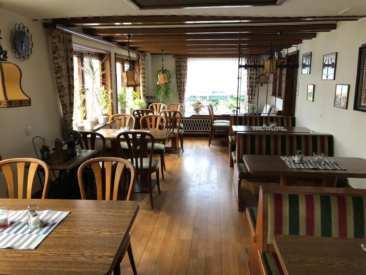 Flecker Hotel Фройденберг Екстериор снимка